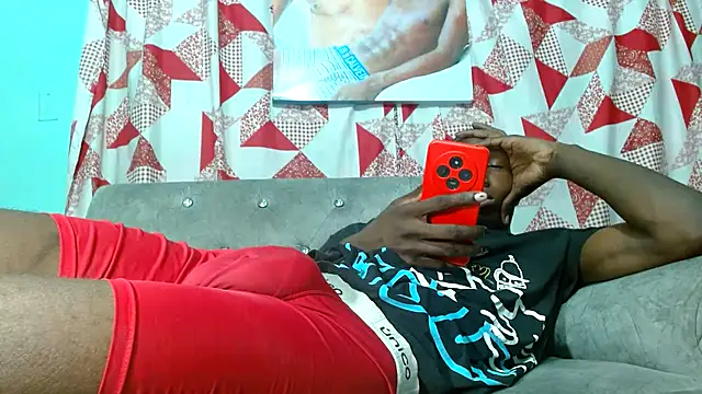 Snapshot of black30cmdick chatting on January 2025 08:18:02 AM black30cmdick online show from January 2025 08:18:02 AM