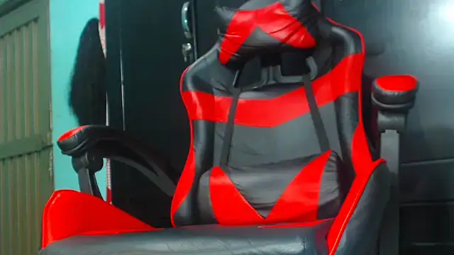 Snapshot of black30cmdick chatting on October 2025 09:09:01 AM black30cmdick online show from October 2025 09:09:01 AM