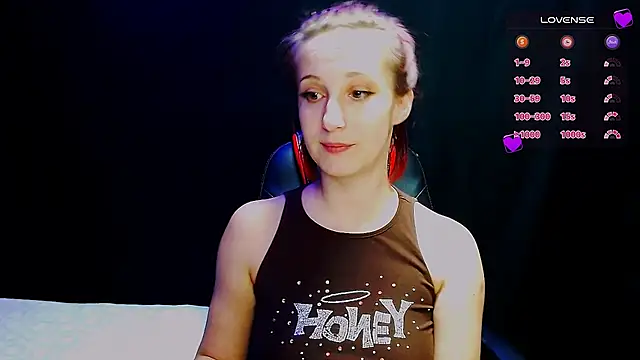 Snapshot of AgathaNoxe chatting on December 2024 06:21:01 AM AgathaNoxe online show from December 2024 06:21:01 AM