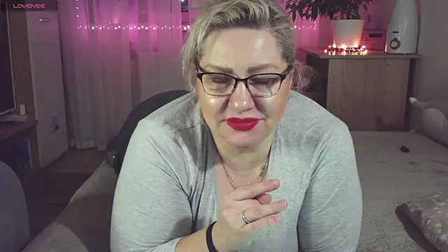 AngelinaGlam online show from February 2025 03:08:02 PM