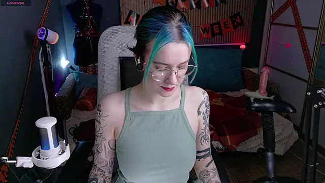 Snapshot of Cumpotik_Eve chatting on December 2025 03:11:02 AM Cumpotik Eve online show from December 2025 03:11:02 AM