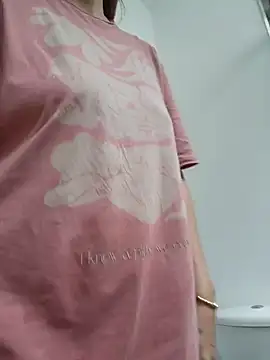 Snapshot of Lizzymontanaa chatting on November 2025 06:53:01 PM Lizzymontanaa online show from November 2025 06:53:01 PM