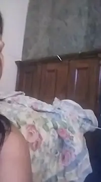 Snapshot of SINUECASTILLO chatting on December 2024 10:55:02 AM SINUECASTILLO online show from December 2024 10:55:02 AM