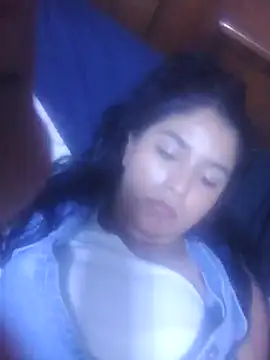 Snapshot of SINUECASTILLO chatting on February 2025 08:18:01 PM SINUECASTILLO online show from February 2025 08:18:01 PM