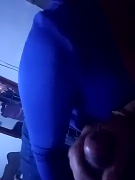 Snapshot of SINUECASTILLO chatting on February 2025 04:39:02 PM SINUECASTILLO online show from February 2025 04:39:02 PM