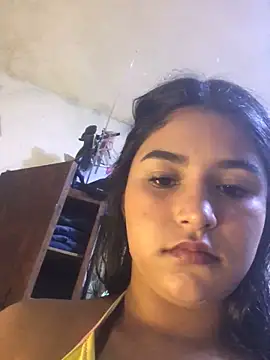 Snapshot of SINUECASTILLO chatting on March 2025 05:59:02 AM SINUECASTILLO online show from March 2025 05:59:02 AM