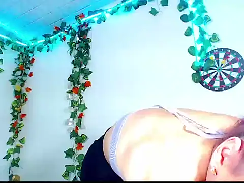 Snapshot of deboraath chatting on June 2026 05:28:02 AM deboraath online show from June 2026 05:28:02 AM
