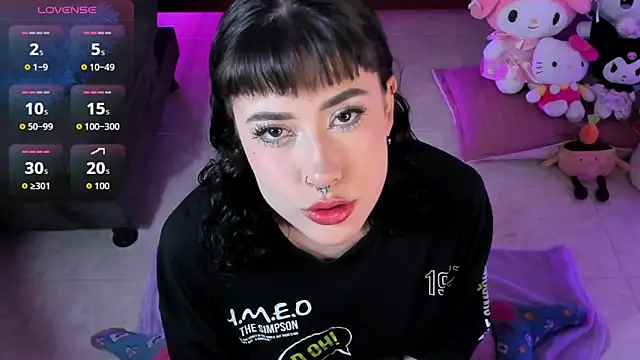 melody suarez online show from October 2025 10:22:01 PM