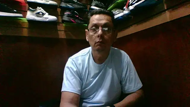 Snapshot of MarcusKelvin chatting on October 2025 03:34:02 PM MarcusKelvin online show from October 2025 03:34:02 PM