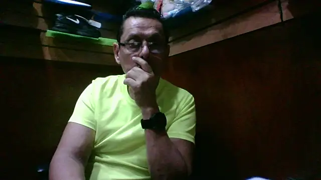 Snapshot of MarcusKelvin chatting on October 2025 01:34:02 PM MarcusKelvin online show from October 2025 01:34:02 PM