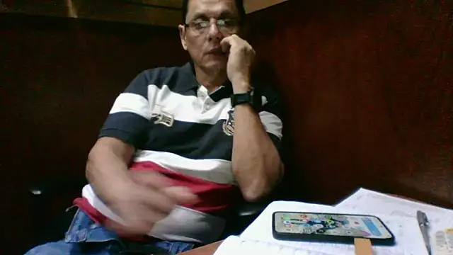 Snapshot of MarcusKelvin chatting on November 2025 02:40:02 PM MarcusKelvin online show from November 2025 02:40:02 PM