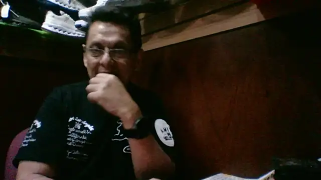 Snapshot of MarcusKelvin chatting on November 2025 07:45:02 PM MarcusKelvin online show from November 2025 07:45:02 PM