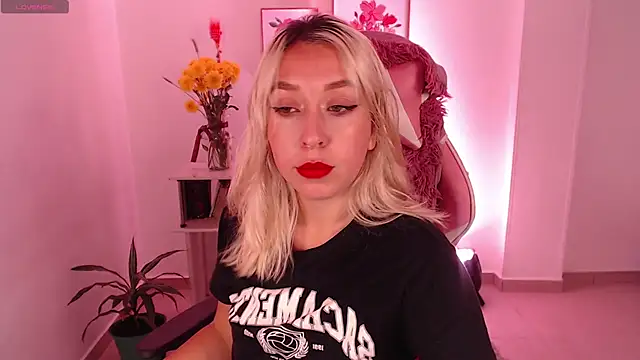 Snapshot of Dahlia__espresso chatting on January 2025 07:23:02 PM Dahlia espresso online show from January 2025 07:23:02 PM