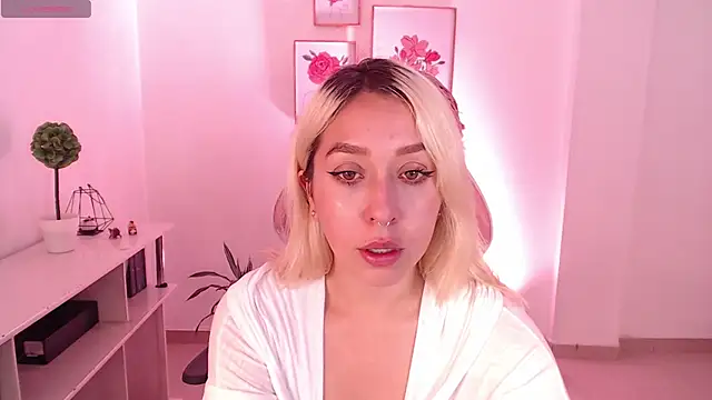 Snapshot of Dahlia__espresso chatting on January 2025 05:42:01 PM Dahlia espresso online show from January 2025 05:42:01 PM