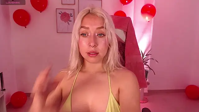 Snapshot of Dahlia__espresso chatting on February 2025 06:00:01 PM Dahlia espresso online show from February 2025 06:00:01 PM