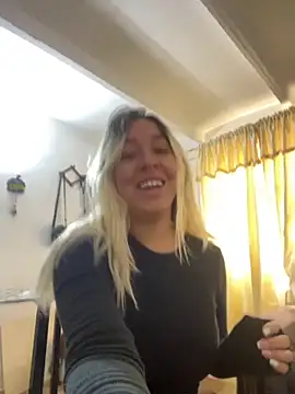 Snapshot of Dahlia__espresso chatting on September 2025 07:35:02 PM Dahlia espresso online show from September 2025 07:35:02 PM