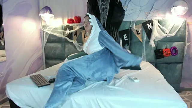 MelaniieRoux online show from October 2025 07:38:02 PM