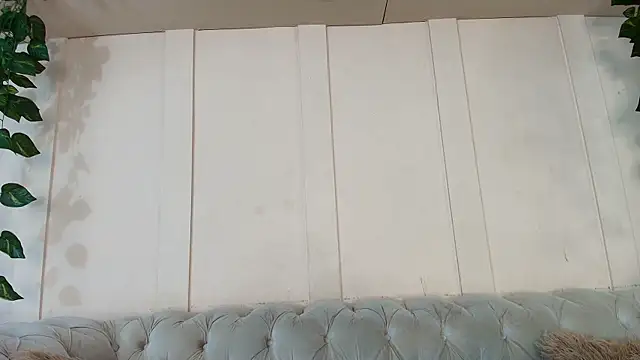 Snapshot of miranda_villa chatting on December 2025 12:14:02 PM miranda villa online show from December 2025 12:14:02 PM