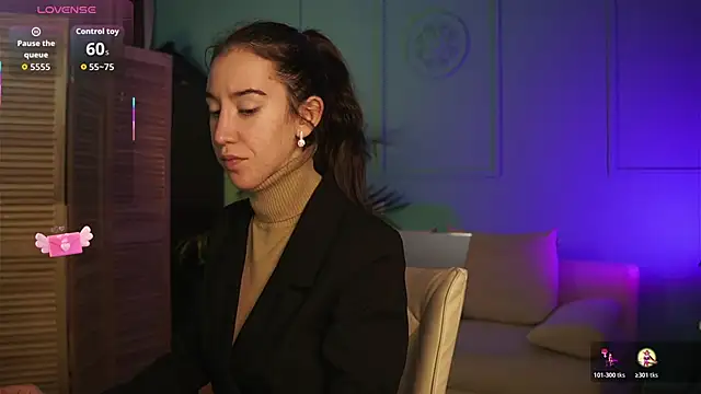 Belle Via online show from November 2025 03:33:01 PM