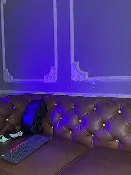 AaronCruz  online show from March 2025 07:16:02 PM