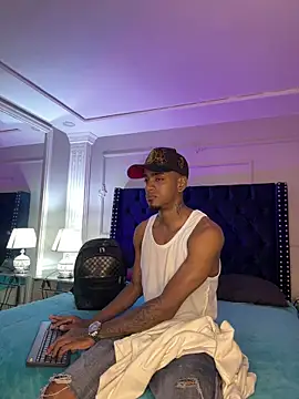 AaronCruz  online show from March 2026 12:17:01 AM