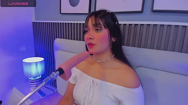 Snapshot of Yuyis_Williams chatting on December 2024 03:51:01 AM Yuyis Williams online show from December 2024 03:51:01 AM