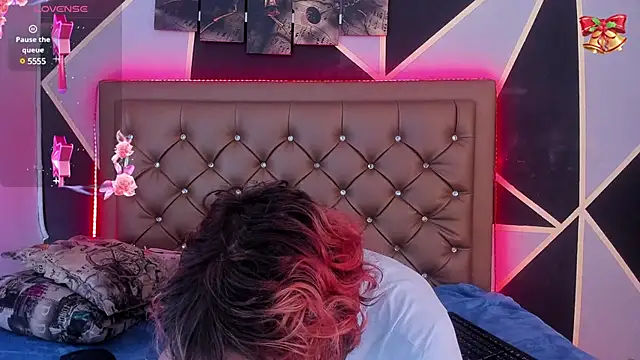 Snapshot of Max_lover1 chatting on January 2025 03:12:02 PM Max lover1 online show from January 2025 03:12:02 PM