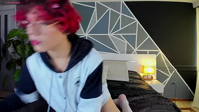 Snapshot of Max_lover1 chatting on March 2025 07:36:01 PM Max lover1 online show from March 2025 07:36:01 PM