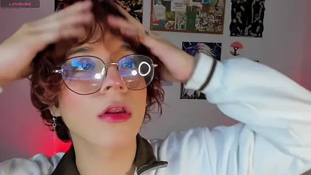 Snapshot of Max_lover1 chatting on October 2025 02:12:02 AM Max lover1 online show from October 2025 02:12:02 AM