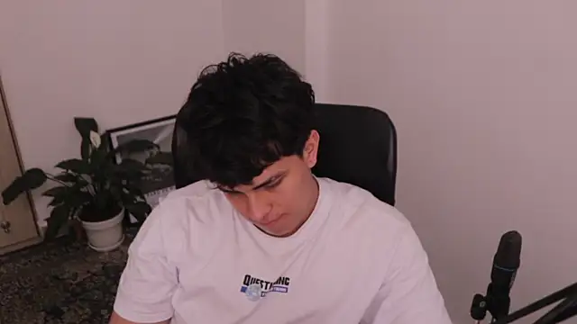 Tony Hoffa online show from April 2026 10:07:02 PM