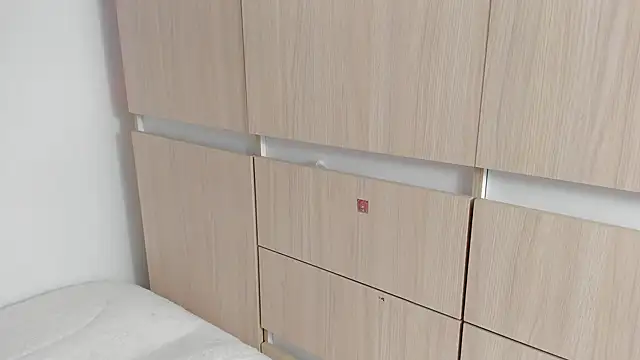 AlyRoses online show from December 2024 10:18:02 PM