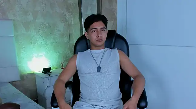 Snapshot of Muichiro_tokito1 chatting on December 2024 03:58:01 AM Muichiro tokito1 online show from December 2024 03:58:01 AM