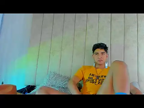 Snapshot of Muichiro_tokito1 chatting on January 2025 09:26:01 AM Muichiro tokito1 online show from January 2025 09:26:01 AM