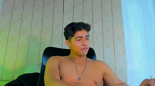 Snapshot of Muichiro_tokito1 chatting on January 2025 04:10:01 AM Muichiro tokito1 online show from January 2025 04:10:01 AM