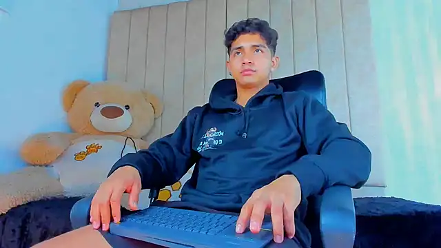 Snapshot of Muichiro_tokito1 chatting on February 2025 04:24:02 AM Muichiro tokito1 online show from February 2025 04:24:02 AM