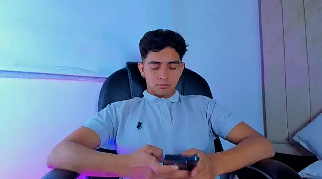 Snapshot of Muichiro_tokito1 chatting on March 2025 02:36:02 AM Muichiro tokito1 online show from March 2025 02:36:02 AM