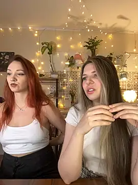 Snapshot of Annie_aww chatting on March 2025 07:32:02 PM Annie aww online show from March 2025 07:32:02 PM