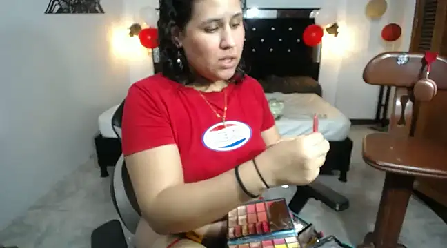 Snapshot of candy_hairy chatting on February 2025 03:09:02 AM candy hairy online show from February 2025 03:09:02 AM