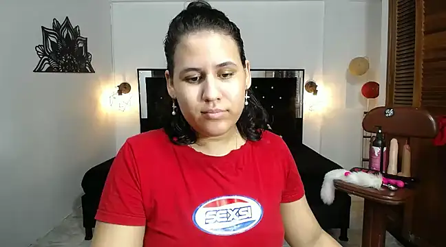 Snapshot of candy_hairy chatting on February 2025 01:53:02 AM candy hairy online show from February 2025 01:53:02 AM