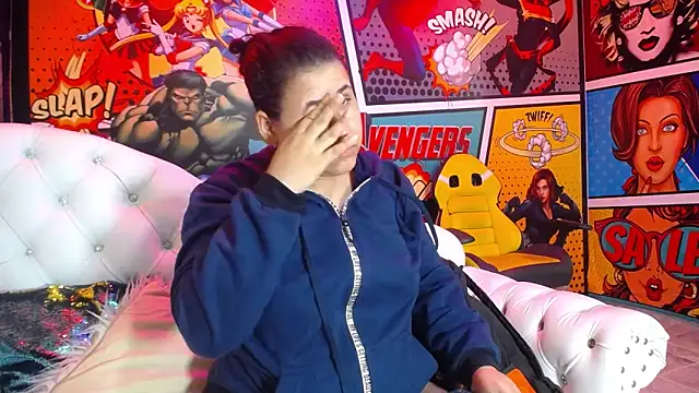 Snapshot of candy_hairy chatting on October 2025 06:19:01 AM candy hairy online show from October 2025 06:19:01 AM