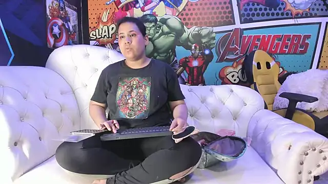 Snapshot of candy_hairy chatting on November 2025 02:44:01 AM candy hairy online show from November 2025 02:44:01 AM