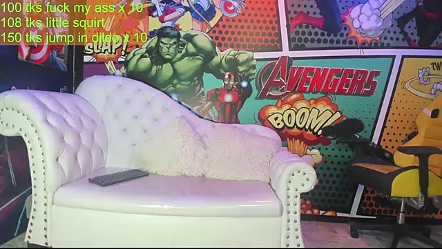 Snapshot of candy_hairy chatting on November 2025 03:17:01 AM candy hairy online show from November 2025 03:17:01 AM