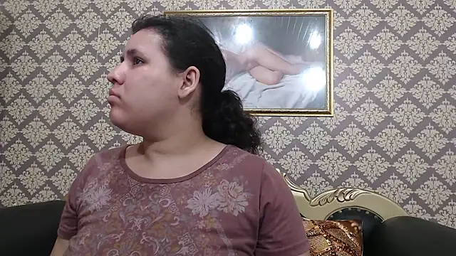 Snapshot of candy_hairy chatting on November 2025 03:21:02 AM candy hairy online show from November 2025 03:21:02 AM