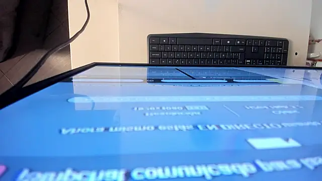 escarleth   online show from March 2025 01:29:02 PM