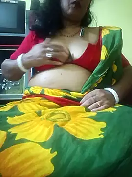 Snapshot of Riyaa_2024 chatting on December 2024 10:16:01 AM Riyaa 2024 online show from December 2024 10:16:01 AM