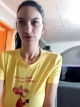 Snapshot of MeanGirl93 chatting on September 2025 08:05:01 AM MeanGirl93 online show from September 2025 08:05:01 AM