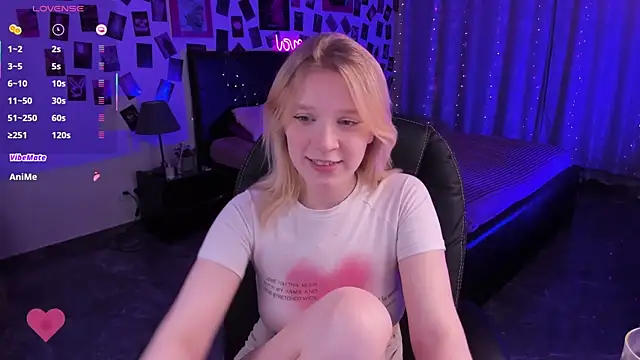 KarambaMoon online show from March 2025 09:06:02 PM