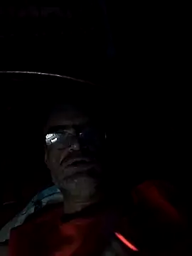 hugosafado333 online show from March 2025 09:35:02 AM