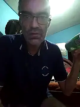 hugosafado333 online show from March 2025 02:26:01 AM