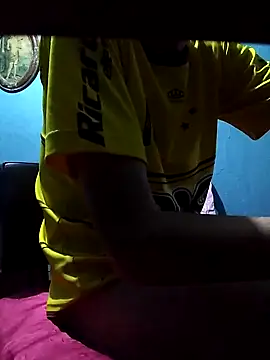 hugosafado333 online show from September 2025 03:18:02 AM